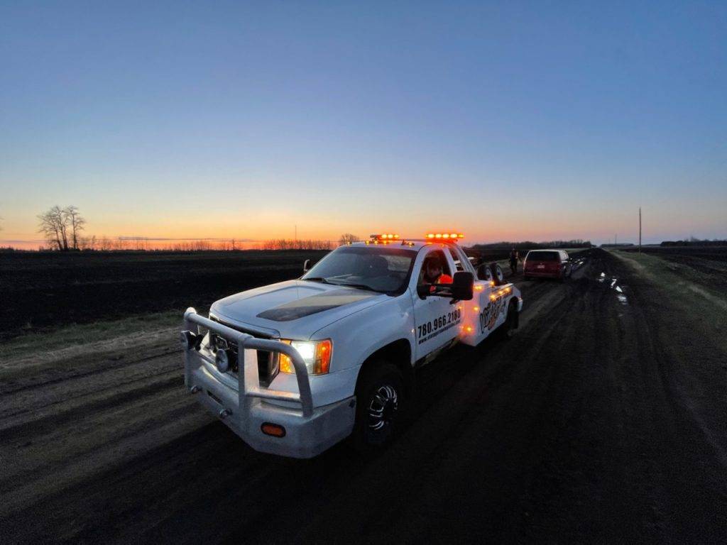24 Hour Towing Services In Nisku, Alberta (14)