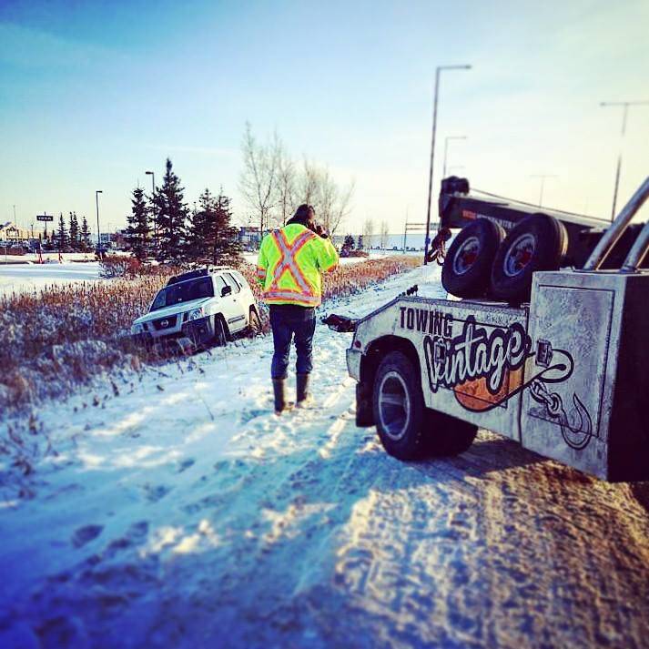 Heavy Duty Towing Near Leduc, Alberta (8)