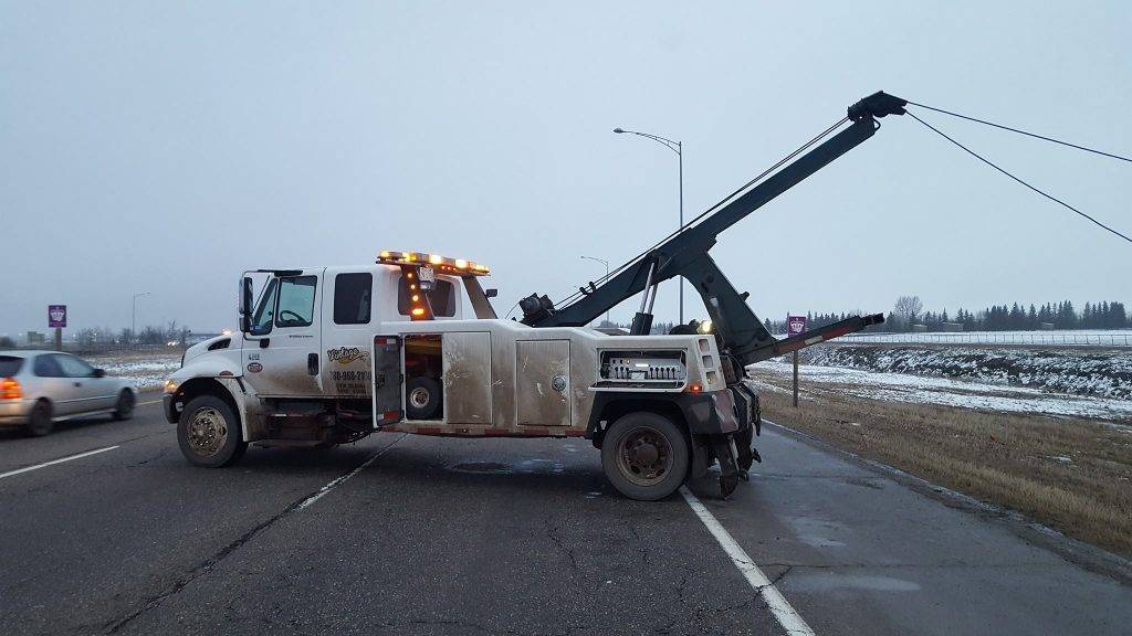 Heavy Duty Towing Near Leduc, Alberta (9)